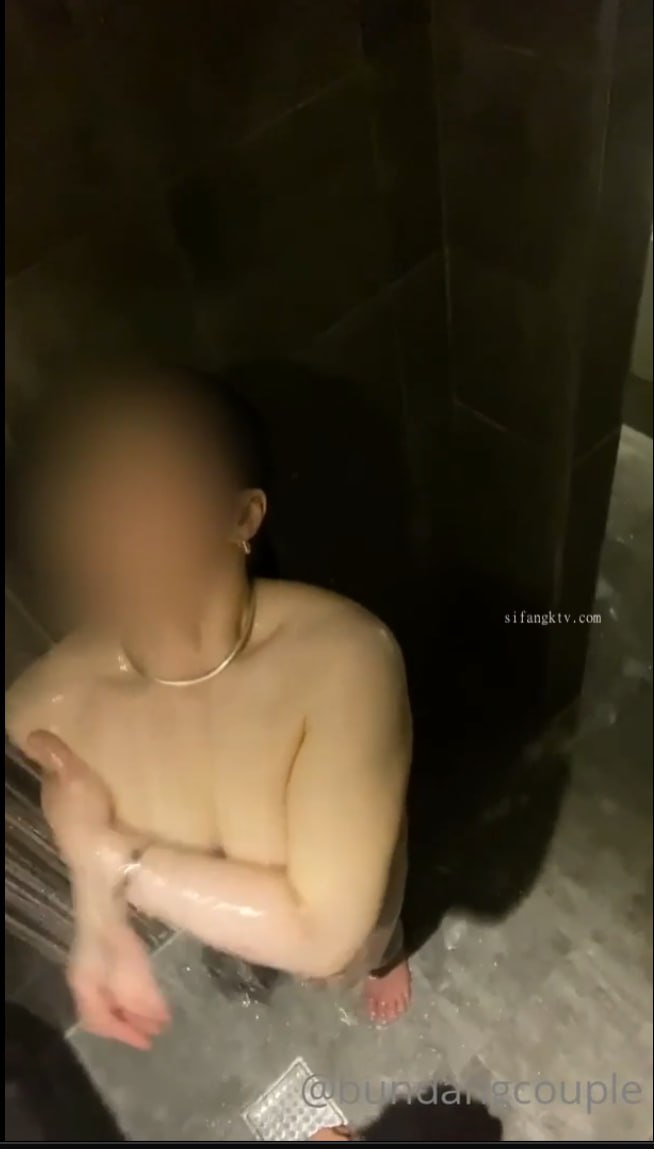 MVSD-557 転校生はチ◯ポ狂いの清楚系ぶっ壊れ肉便器 クラス全員穴兄弟 誰でも即パコ！ドコでも即パク！ハメ